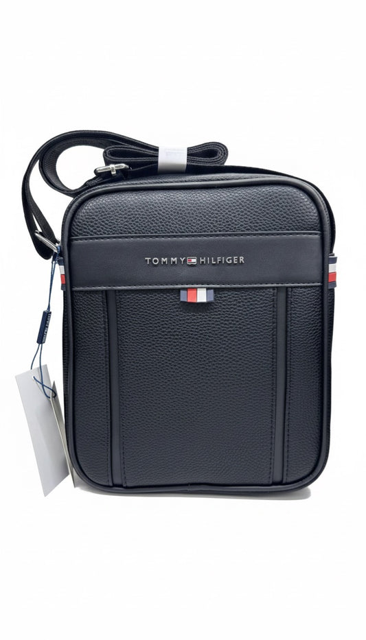 Tommy hilfiger bag.06