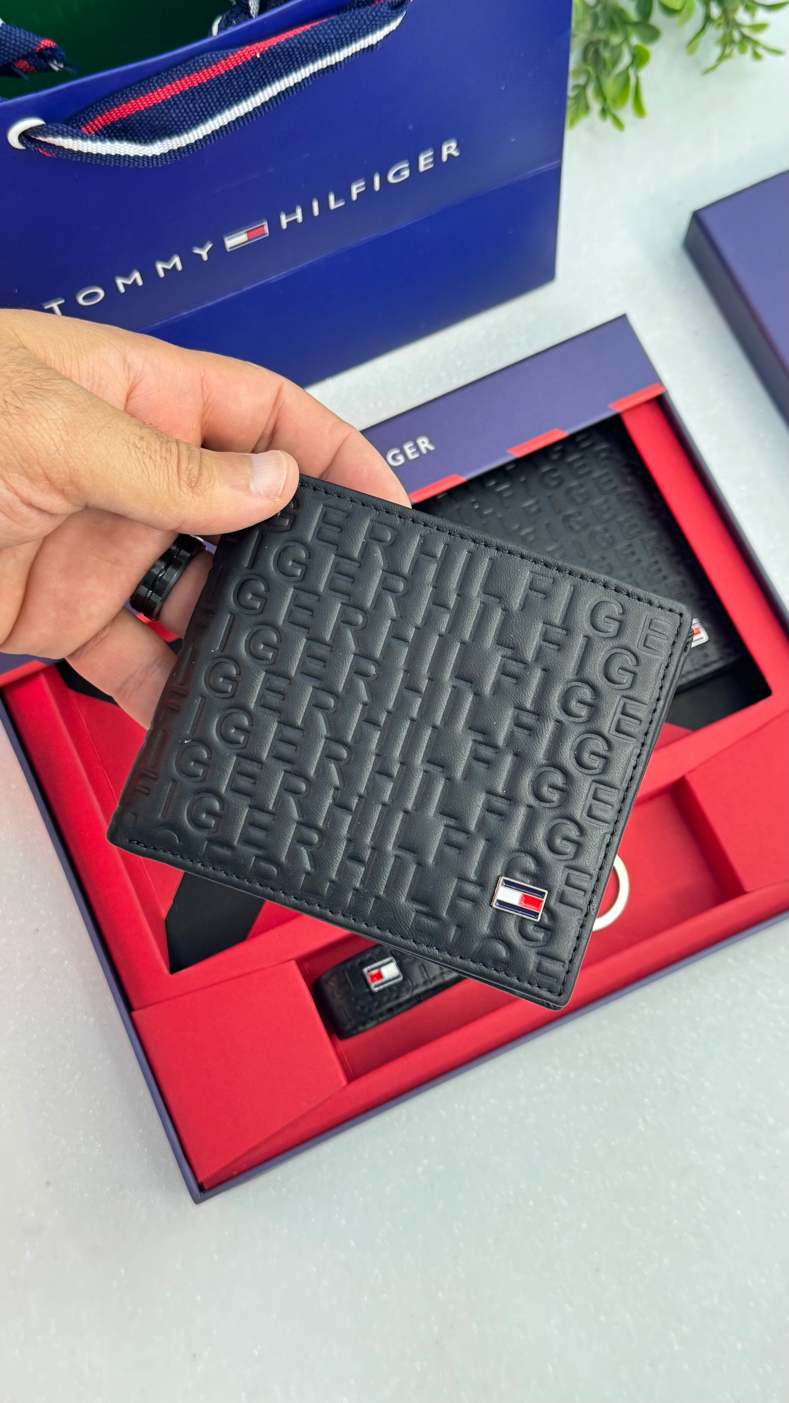 Tommy hilfiger .set 11