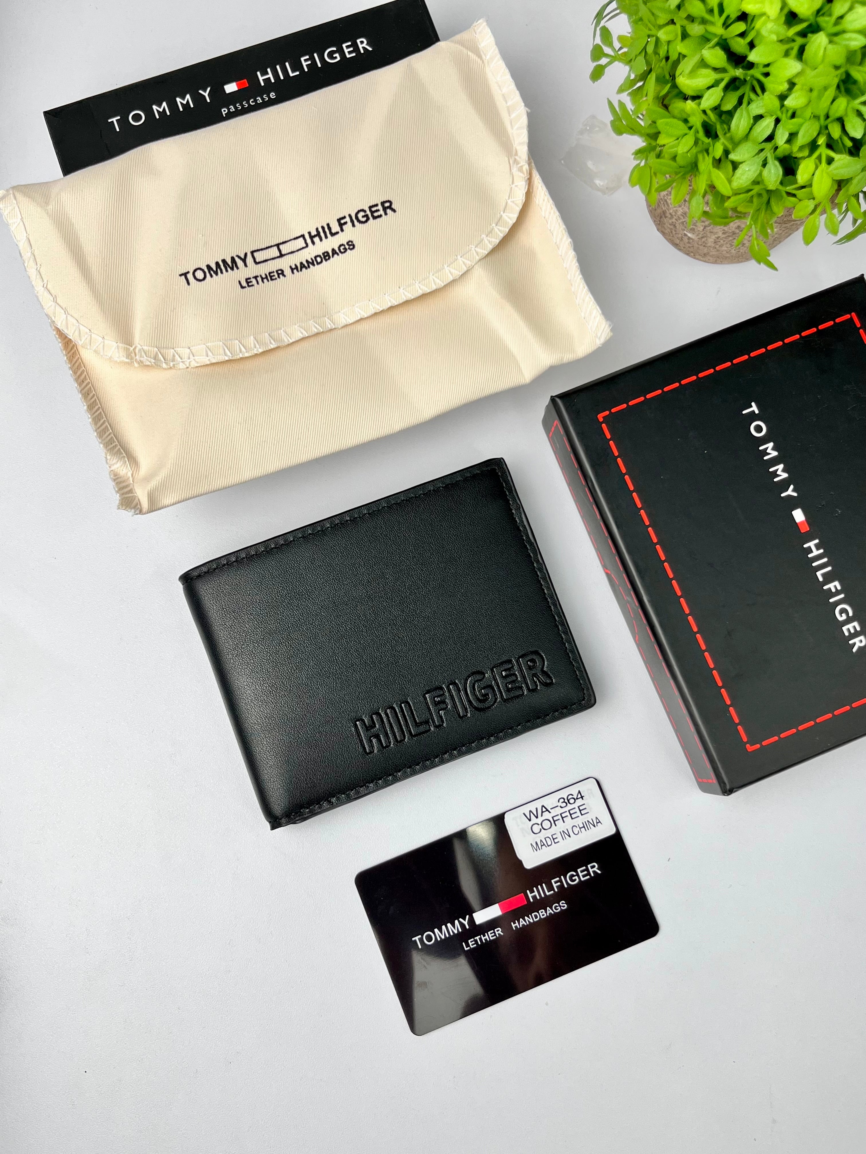 Tommy Black Men Wallet .85