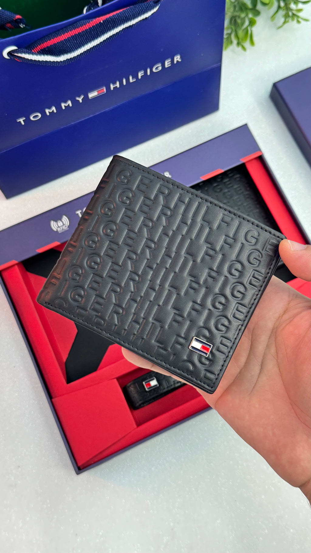 Tommy hilfiger .set 11