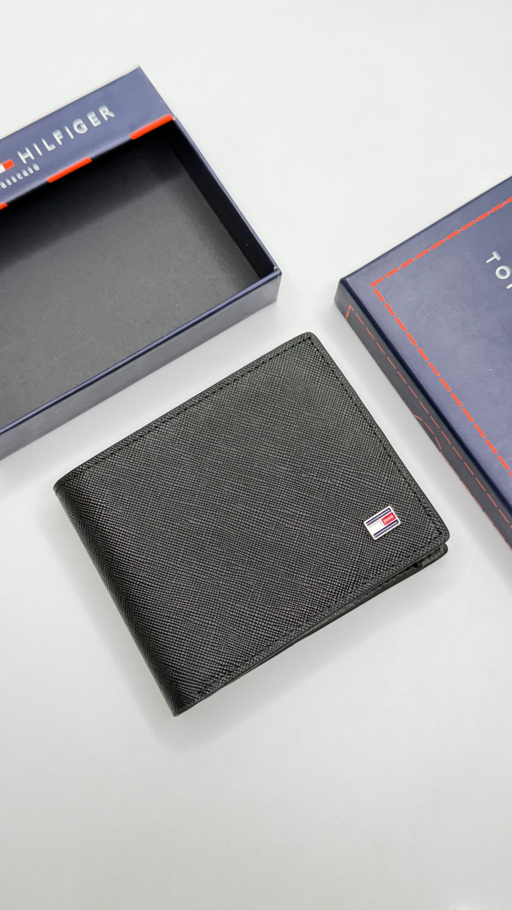 Tommy hilfiger wallet 12