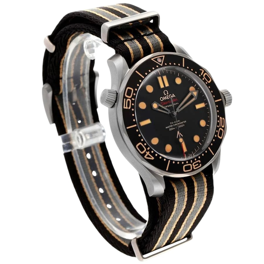 Omega Seamaster Mirror Original Watch for Men - Black Dial, Beige Fabric Strap - Image 2