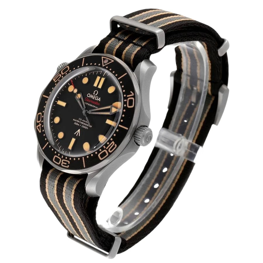 Omega Seamaster Mirror Original Watch for Men - Black Dial, Beige Fabric Strap - Image 3
