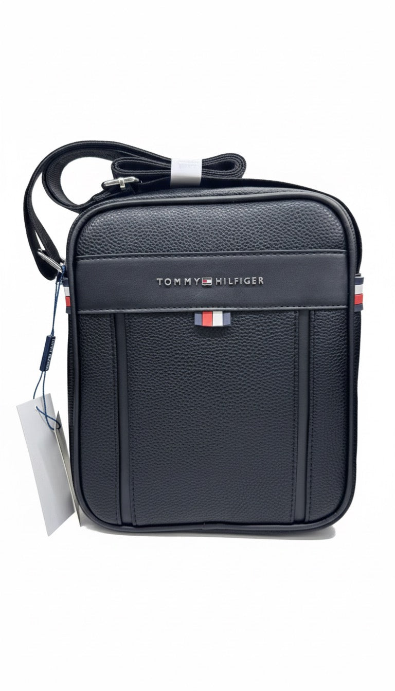 Tommy hilfiger bag.06