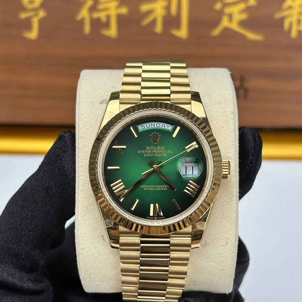 Rolex day date gold grenn