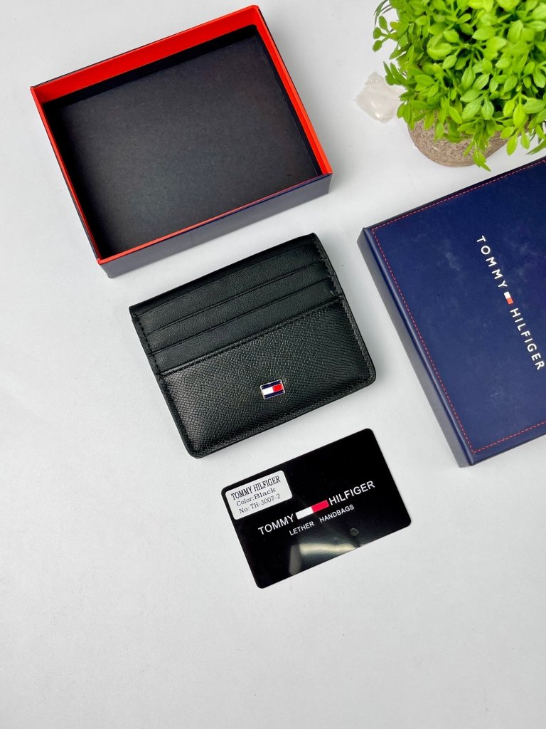 Tommy Black Men Wallet .09 - cornerwatchesstore