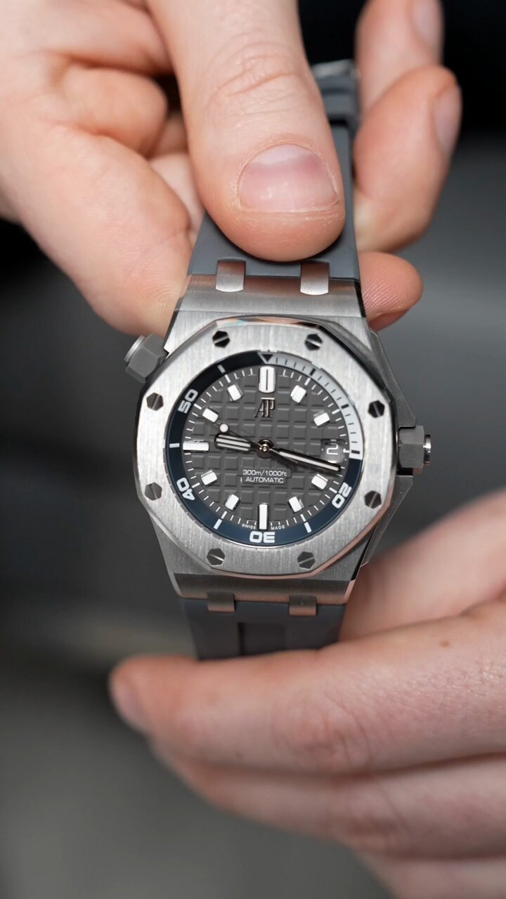 Audemars Piguet Royal Oak Offshore Mirror Watch - Grey - Men - View 3