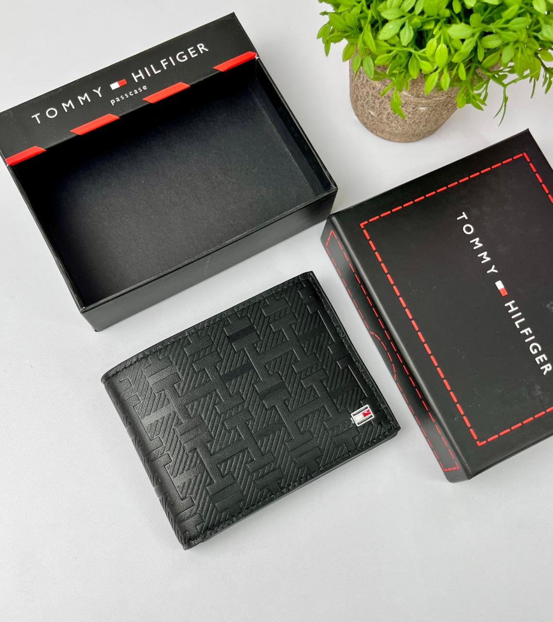 Tommy Black Men Wallet .90