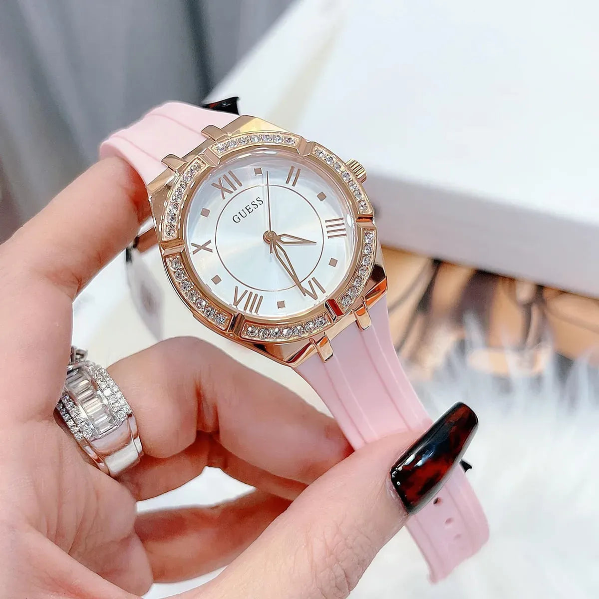 ساعة جيس نسائية GW0034L3