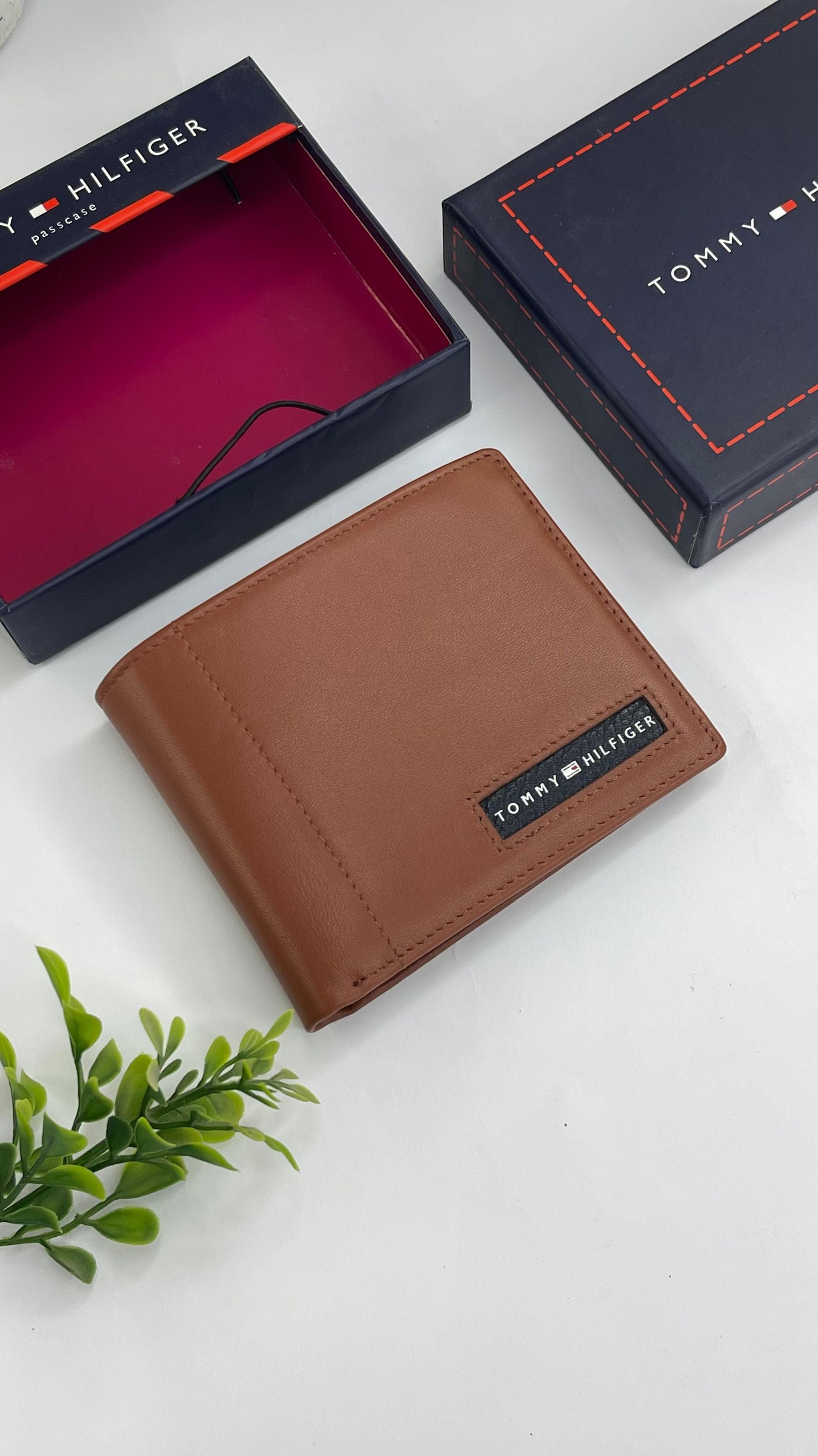 tommy hilfiger Wallet