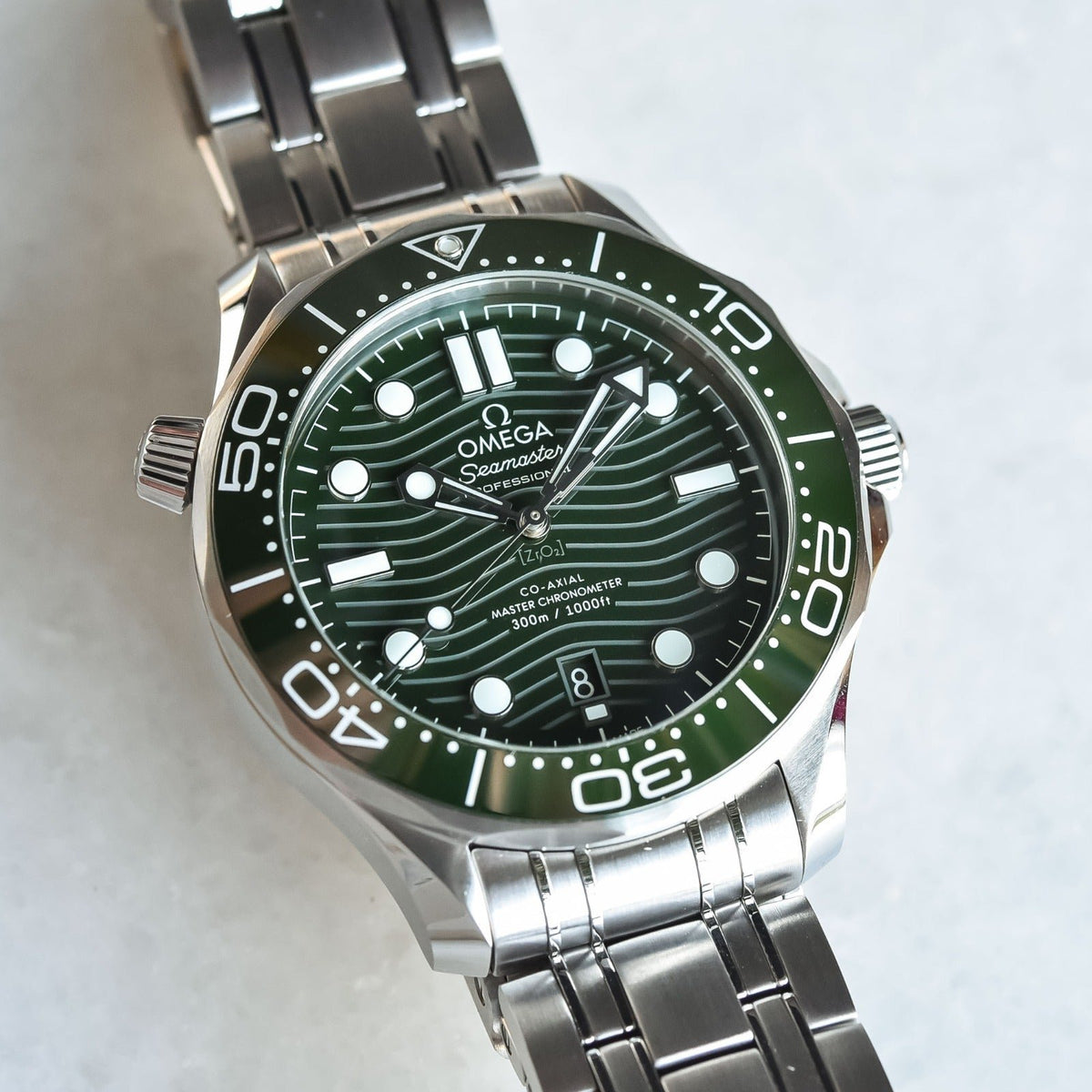 Omega Seamaster Mirror Original Watch for Men - Green Dial, Silver Metal Strap - Image 8