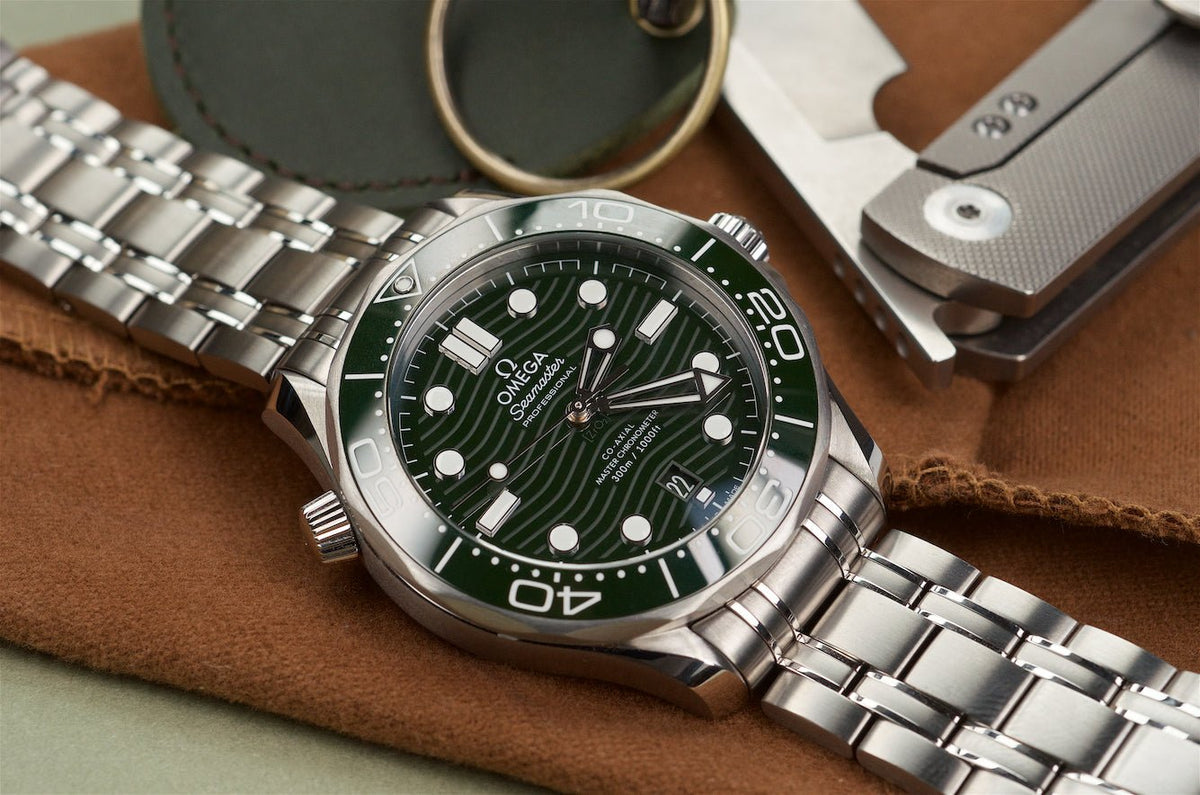 Omega Seamaster Mirror Original Watch for Men - Green Dial, Silver Metal Strap - Image 7