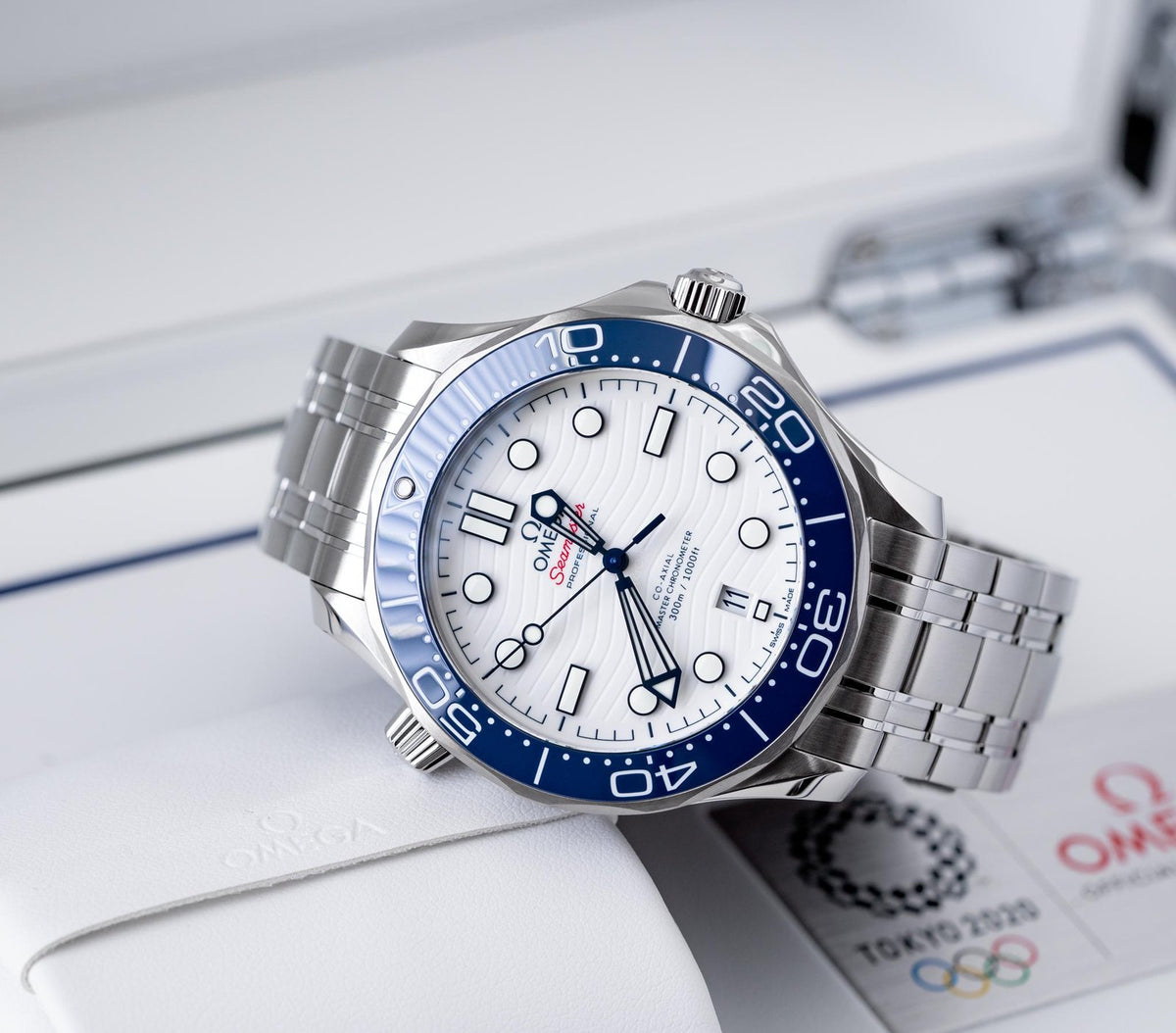 Omega Seamaster Mirror Original Watch for Men - White Dial, Silver Metal Strap - Image 11