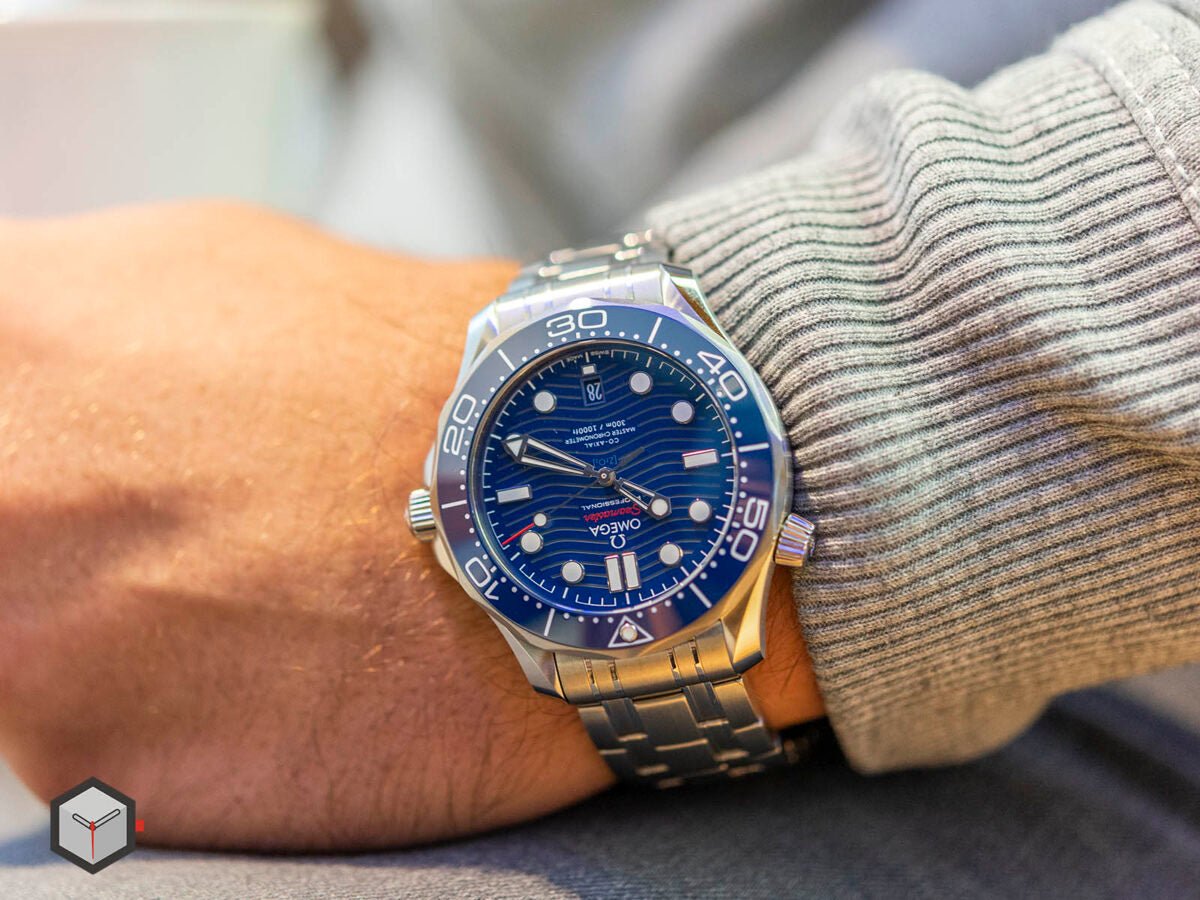 Omega Seamaster Mirror Original Watch for Men - Blue Dial, Silver Metal Strap - Image 3