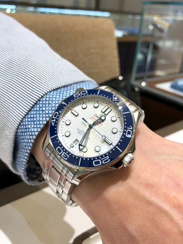 Omega Seamaster Mirror Original Watch for Men - White Dial, Silver Metal Strap - Image 10