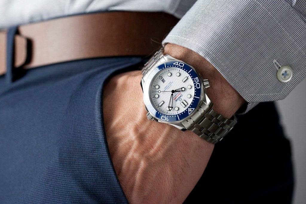 Omega Seamaster Mirror Original Watch for Men - White Dial, Silver Metal Strap - Image 9