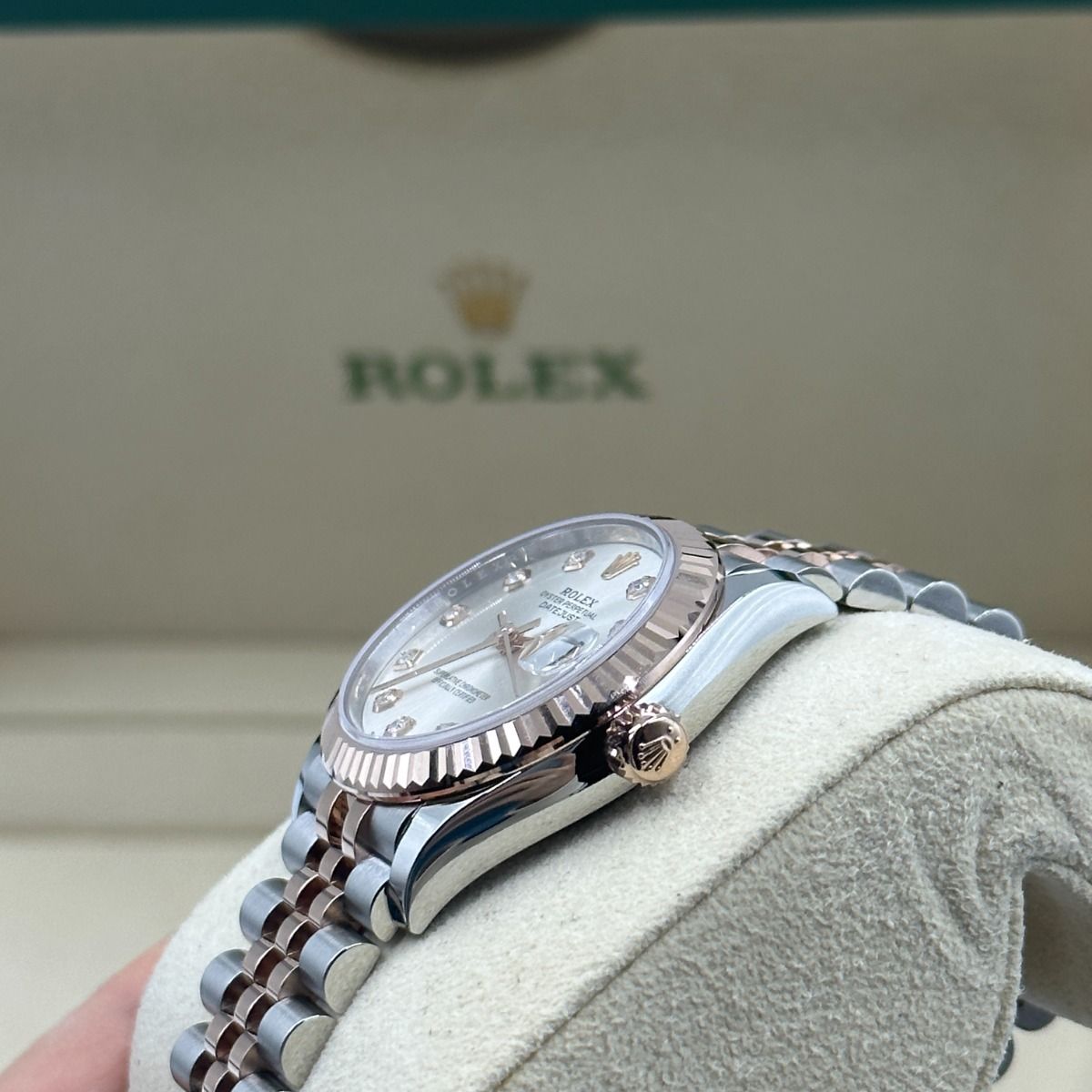 Rolex Datejust Mirror 31mm Silver dial Silver & Copper bracelet - image 8