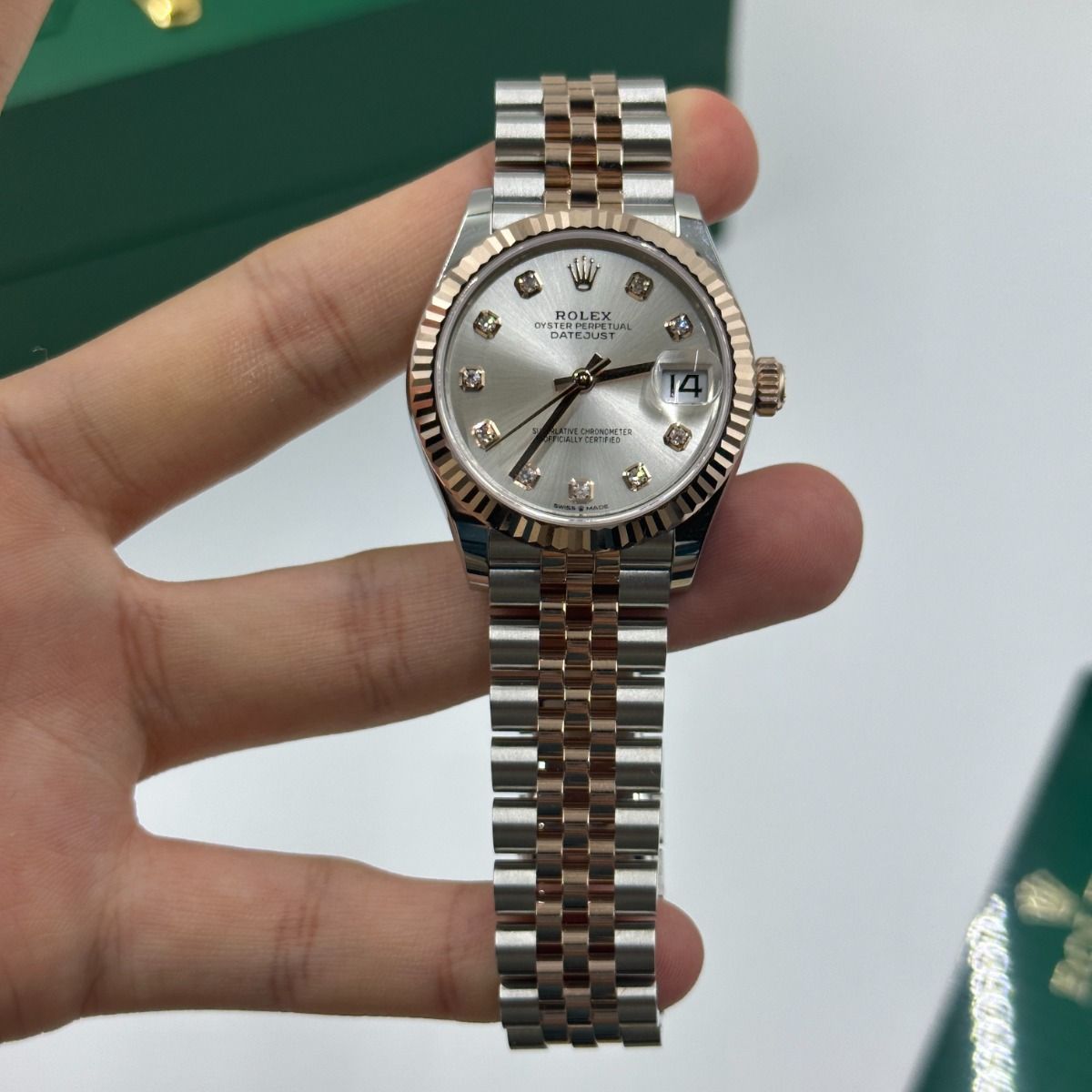 Rolex Datejust Mirror 31mm Silver dial Silver & Copper bracelet - image 3