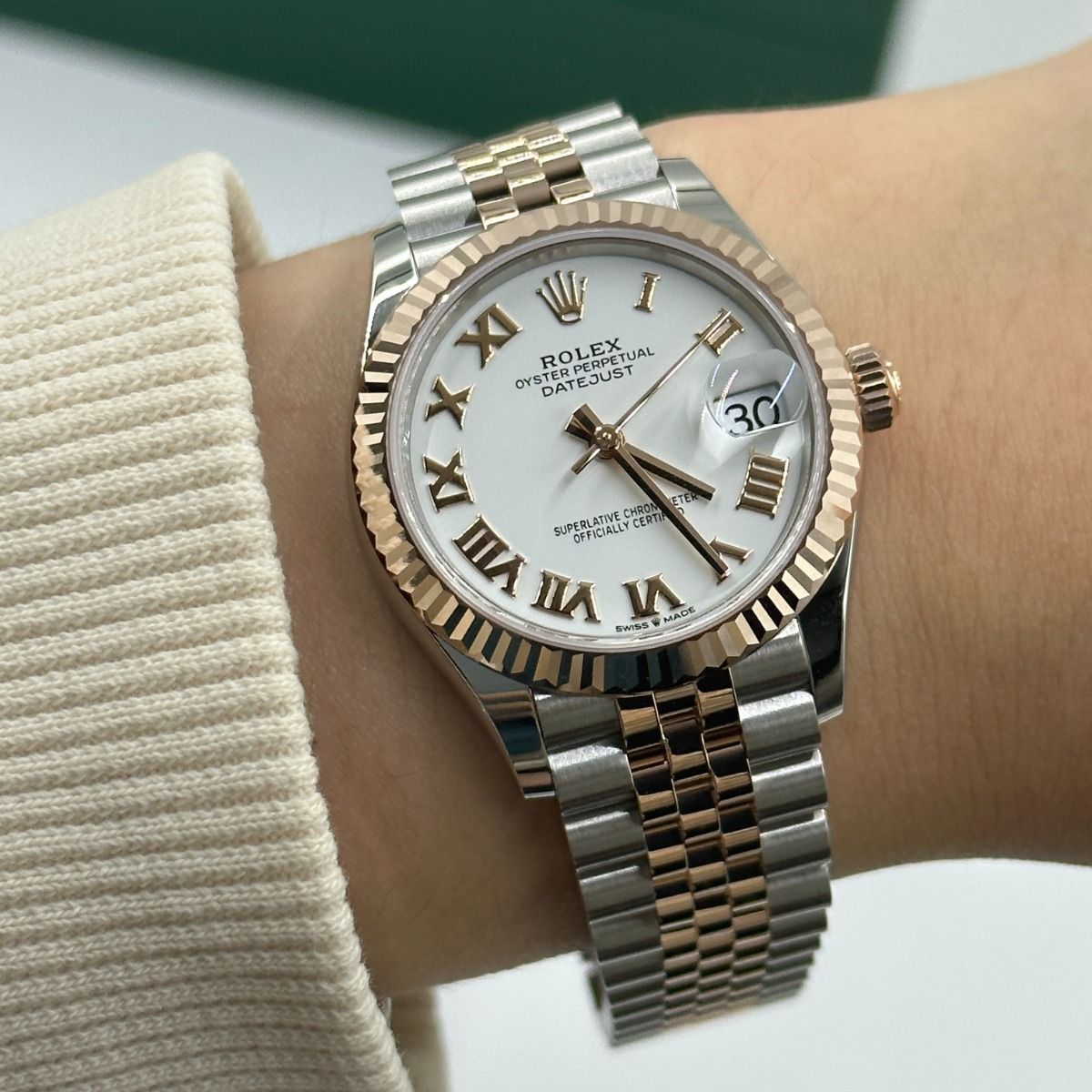 Rolex Datejust Mirror 31mm White dial Silver & Gold bracelet - image 3
