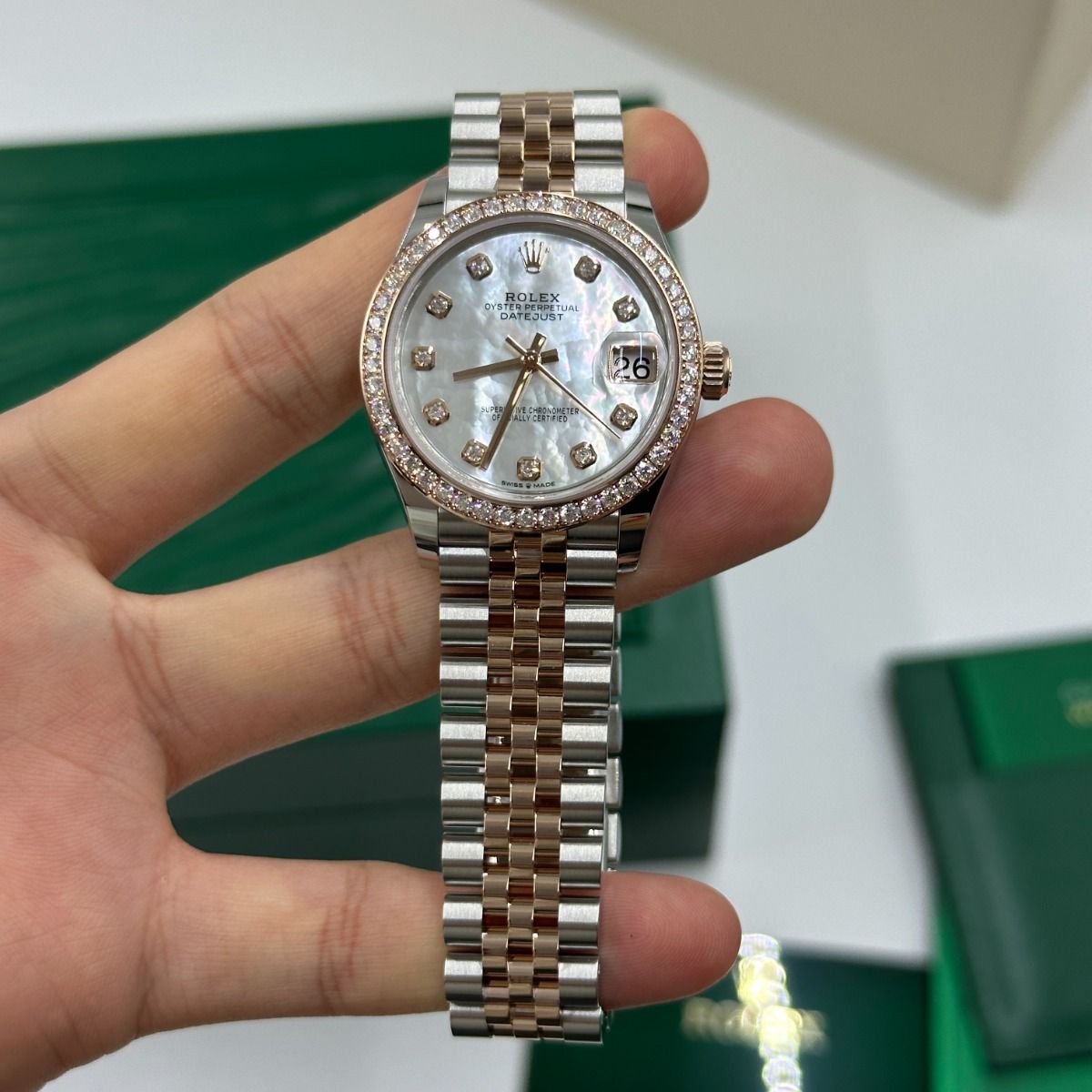 Rolex Datejust Mirror 31mm Silver dial Silver & Copper bracelet - image 2
