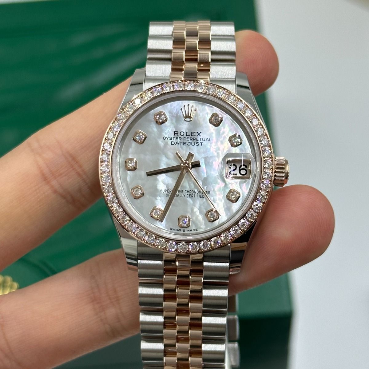 Rolex Datejust Mirror 31mm Silver dial Silver & Copper bracelet - image 3