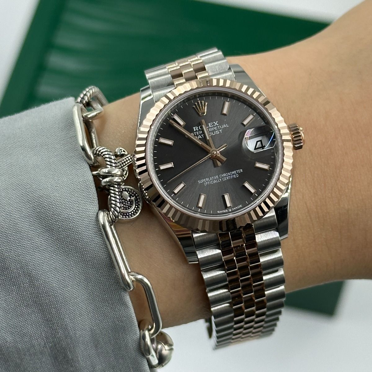 Rolex Datejust Mirror 31mm Grey dial Silver & Copper bracelet - image 7