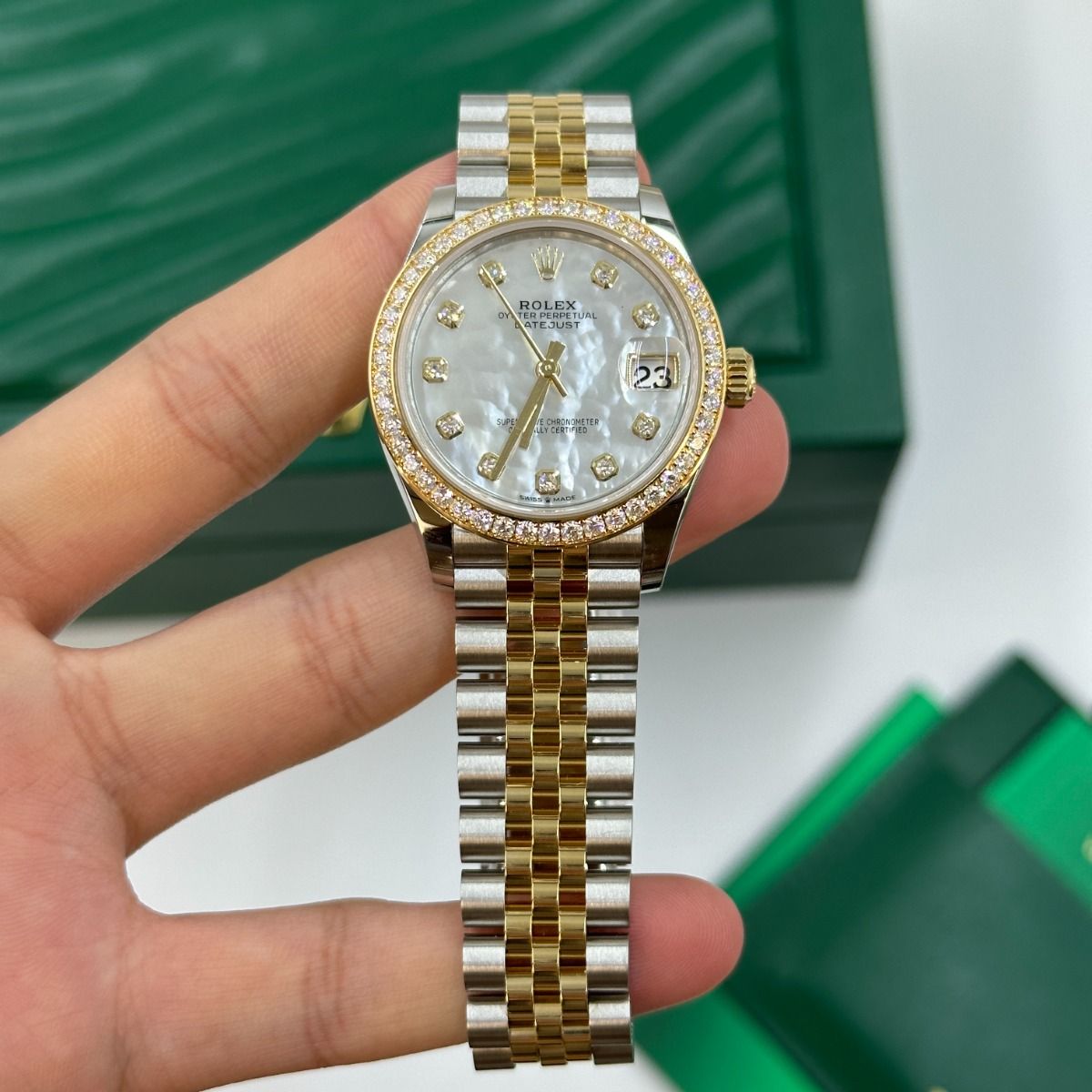 Rolex Datejust Mirror 31mm White dial Silver & Gold bracelet - image 5