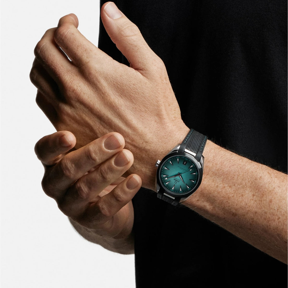Omega Seamaster Aqua Terra Mirror Original Watch for Men - Turquoise Dial, Black Rubber Strap - Image 4