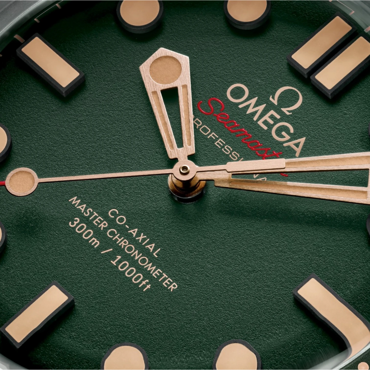 Omega Seamaster Mirror Original Watch for Men - Green Dial, Green Rubber Strap - Image 2