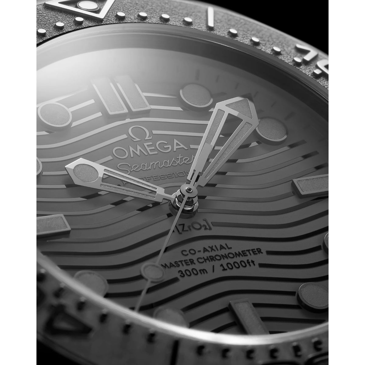 Omega Seamaster Mirror Original Watch for Men - Black Dial, Black Rubber Strap - Image 3