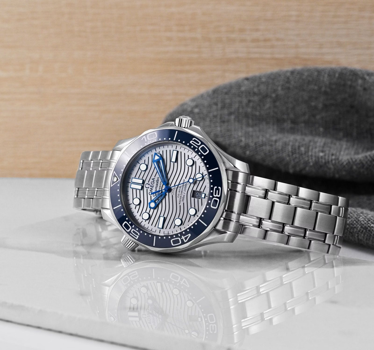 Omega Seamaster Mirror Original Watch for Men - Gray Dial, Silver Metal Strap - Image 8